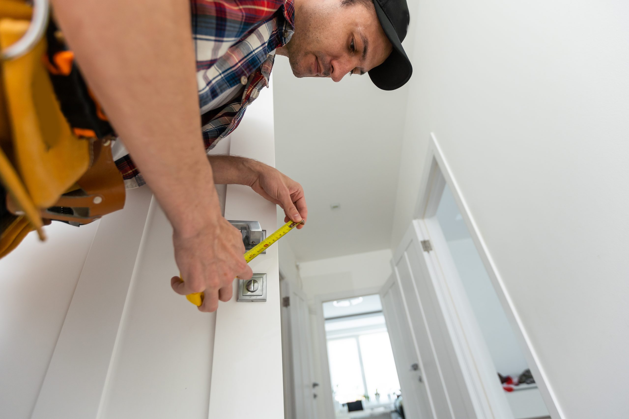 Locksmith Installation Changing Door Locks . High quality photo